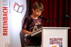 Aaron liest souverän aus Stefan Gemmels Zauberkugel-Saga