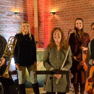 Das Ensemble Feinsliebchen von links: Dirk Plücker, Marlene Theis, Heike Glaser, Maria Dörrscheidt, Gerd Engel. Es fehlt Fabienne Löhr.
